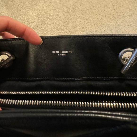 Authentic YSL large Loulou calfskin Y quilted monogram. - Picture 2 of 8